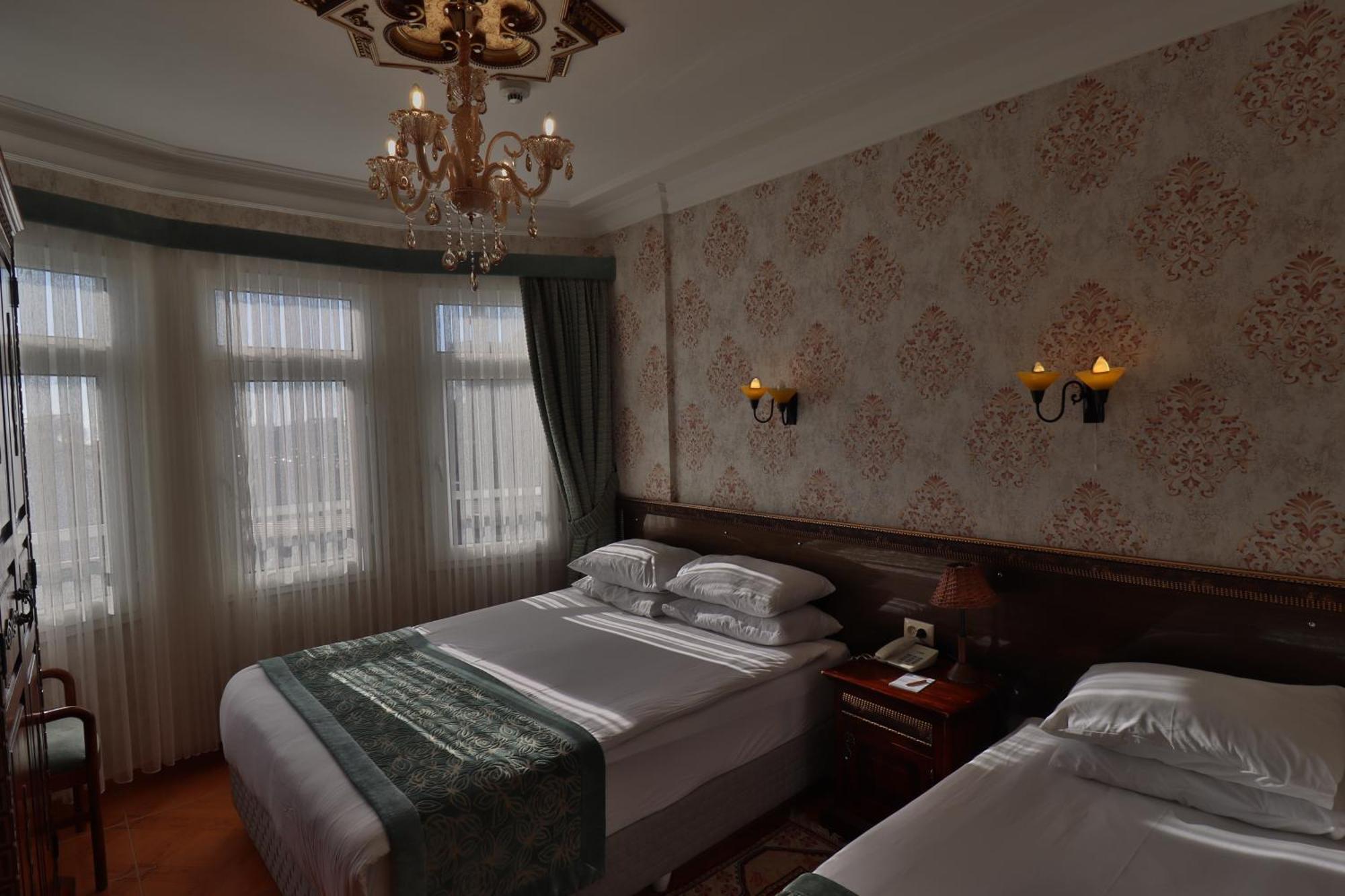 Mavi Ev Otel 3*